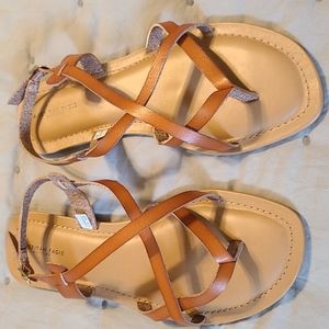 American Eagle sandals 9